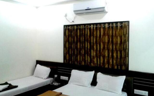 Hotel Govind Park