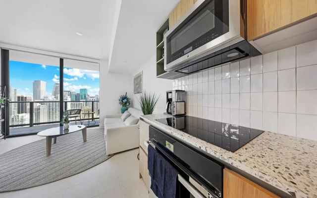 DTW Miami Luxury 1BR with Urban Views