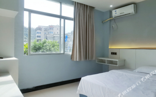 Hupan Yuejing Hotel (Fuzhou Jinshan Nongda)