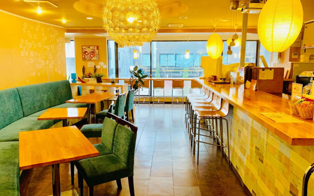 Tokyo Plaza Hotel