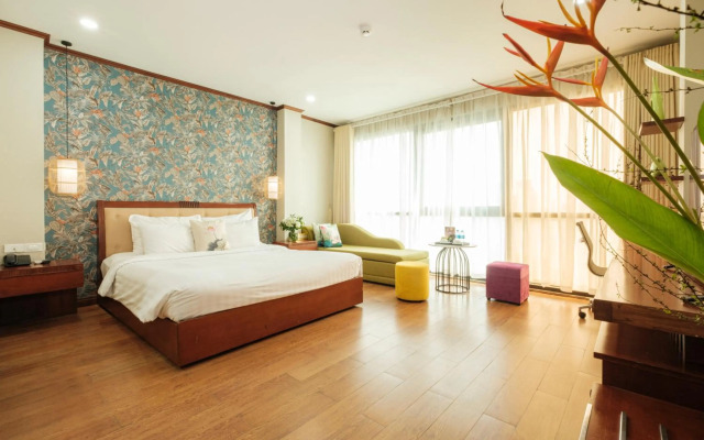 Sunset Westlake Hanoi Hotel