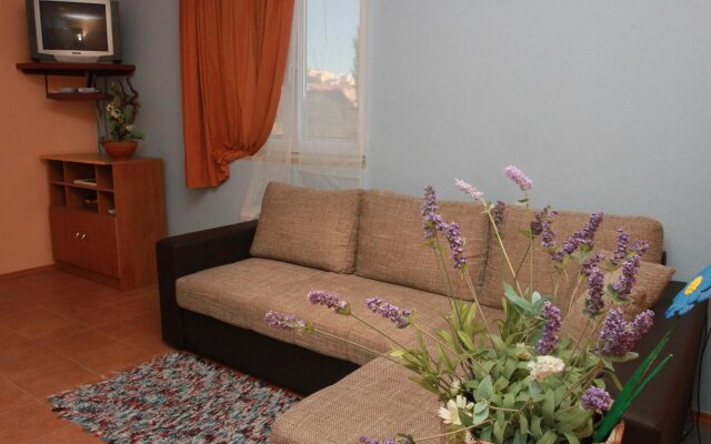 Apartment With one Bedroom in Okrug Gornji, With Wonderful sea View, E