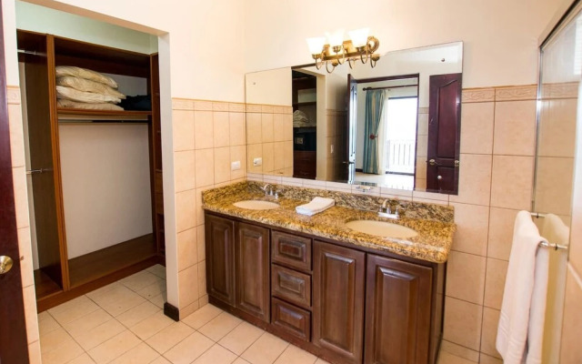Luxury 3 bedroom condo with ocean view and private balcony