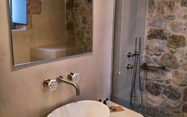 Ippola Boutique Hotel
