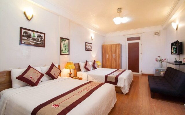 Hanoi Old Quarter Homestay private Bathroomroom