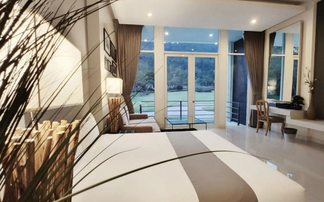 The Midst@ Royal hills Nakornayok