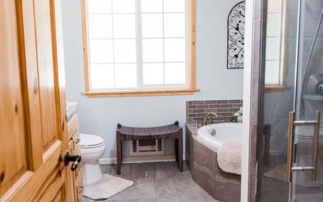 Sierra Lakes Retreat