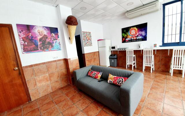 Arc House Ribera - Hostel