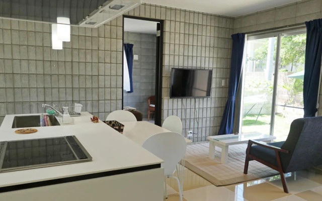 Orange Box Annex <Miyakojima>