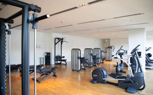 Aya - Impeccable 1BR Apartment with Balcony in City Walk