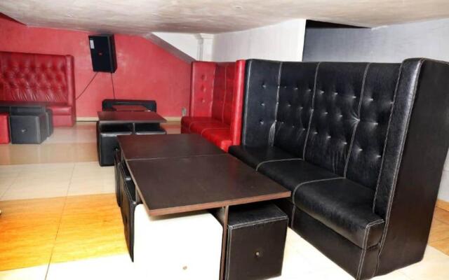 Zeus Paradise Hotel Abuja