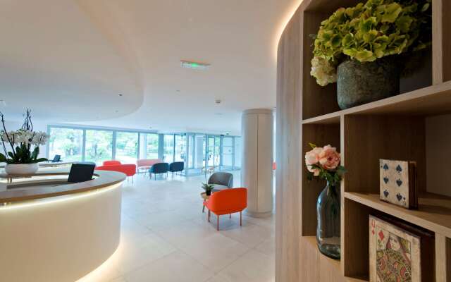 Golden Tulip Sophia Antipolis - Hotel And Spa