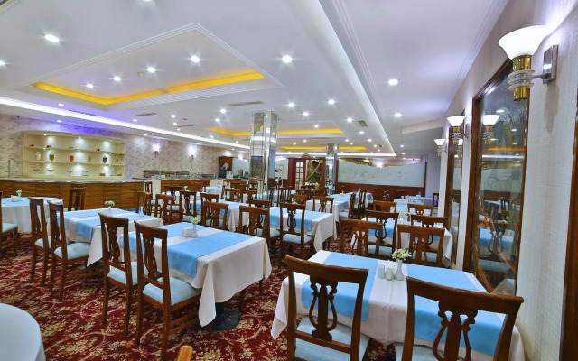 Grand Anka Hotel