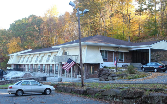 Passport Inn and Suites
