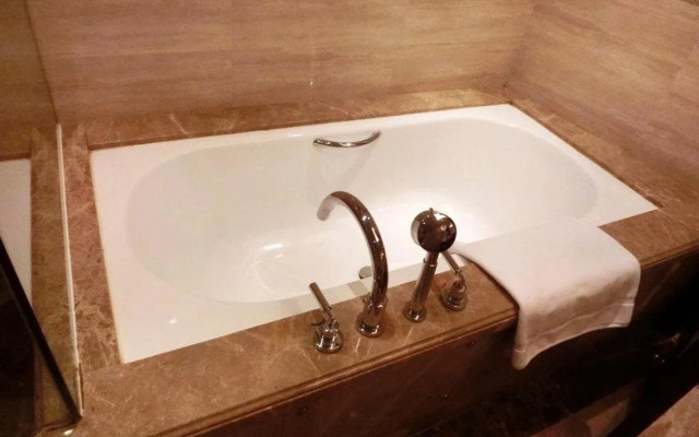 Royal Mediterranean Hotel