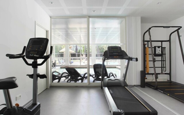 Beautiful apartment with balcony or terrace, near the beach