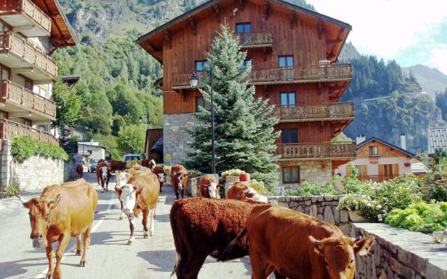 Duplex 260m2 foot of slopes - Living room lounges with fireplaces