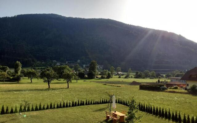 Apartment-Ferienwohnung 3 Treffen am Ossiachersee