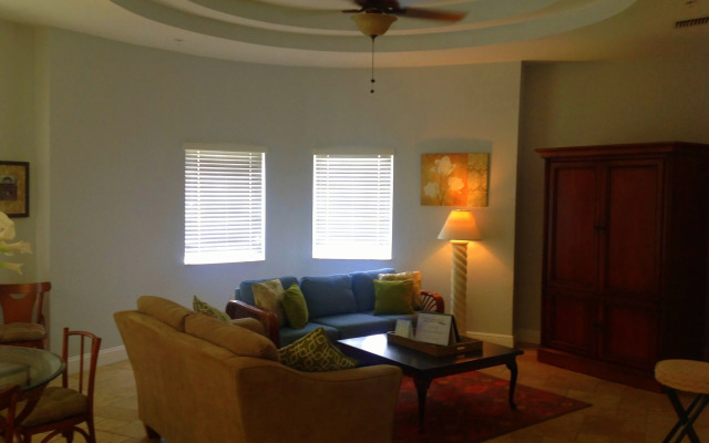 Vistalmar Beach Resort