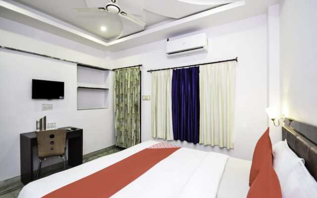 OYO 10704 Hotel Lake Haveli