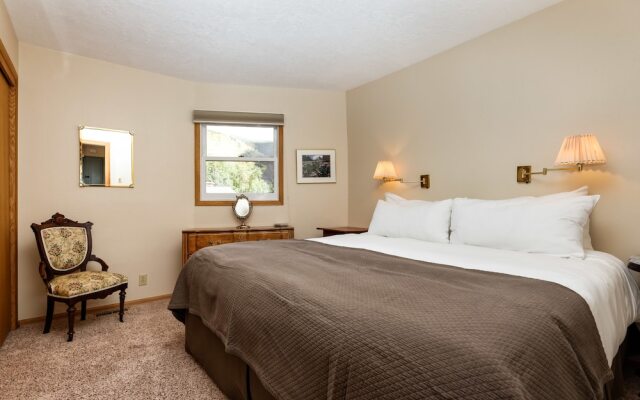 Shadow Mountain by Frias Properties