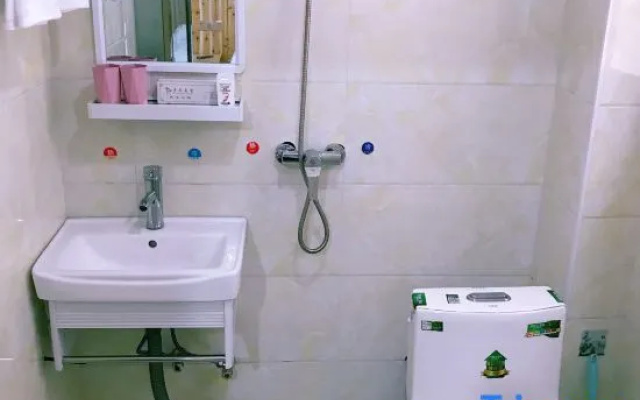 Wuyuan Baihe Homestay – Bathroom – Shangrao