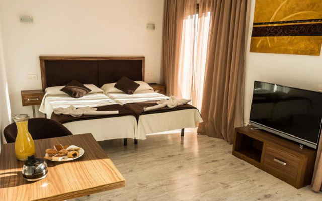 Portodrach Aparthotel & Suites