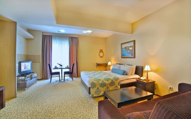 Bahira Suite Hotel