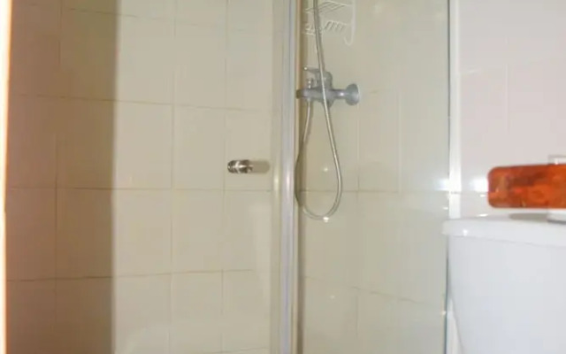 Hotel Kambutaleko
