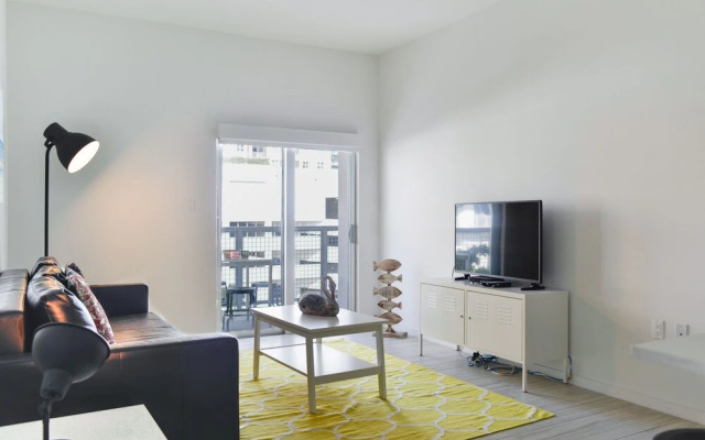 Wynwood 1BR Condo w Free Parking