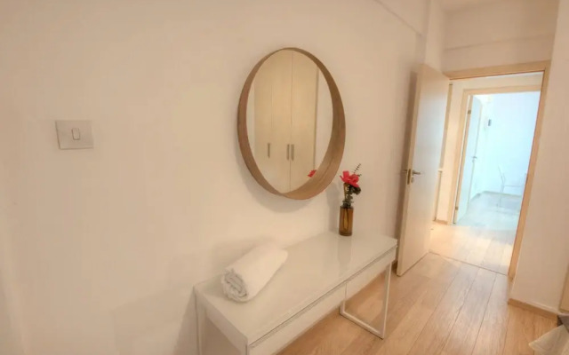 Dasoudi Luxury Beachfront Apartment