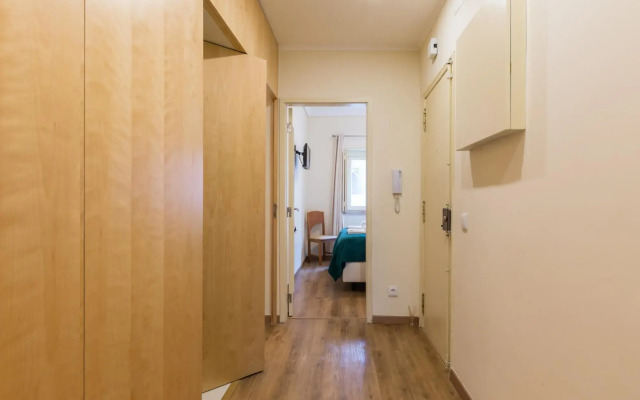 3 Bedroom Apt. with Grand Terrace