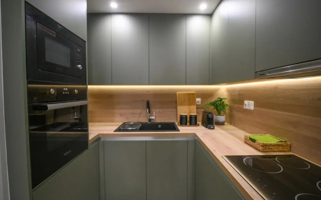 LIV - Marvelous Apartment Near Acropolis