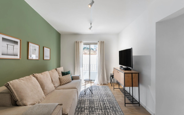 Apartamento com vaga e ótima localização | Itaim Bibi