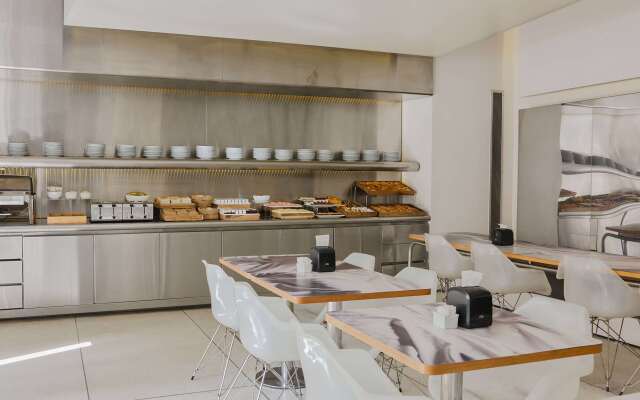 Dazzler by Wyndham Buenos Aires Recoleta