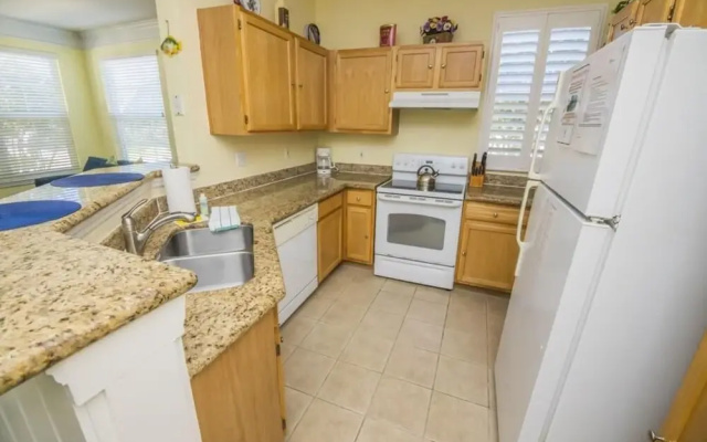 Ryan's Runwaway Beach Condo