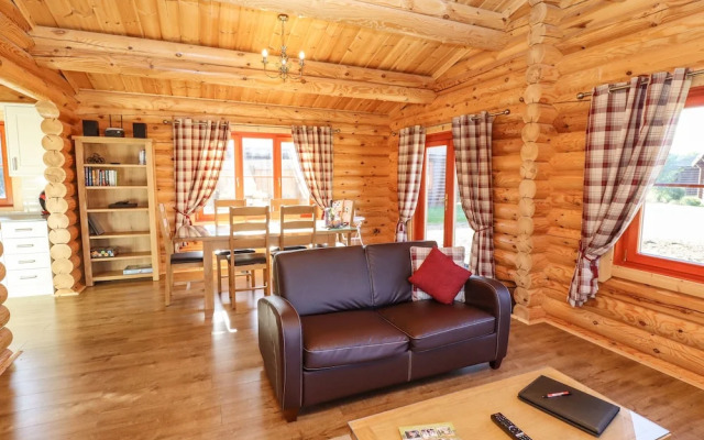 Rowan Lodge