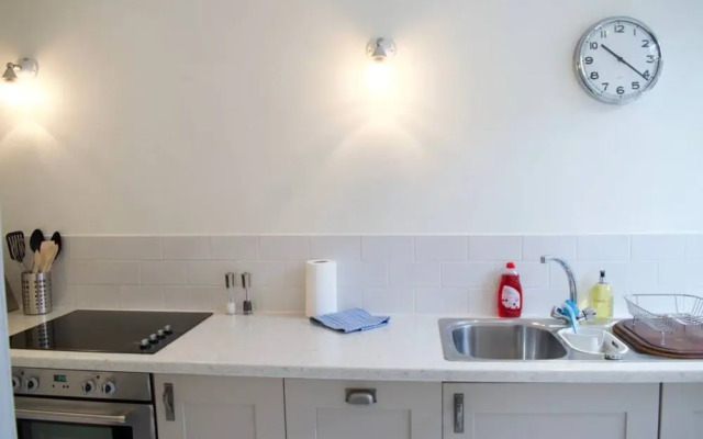 Beautiful 2 Bedroom City Centre Apartment