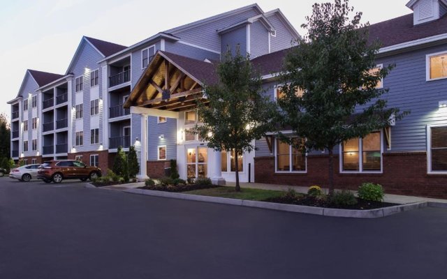 White River Inn and Suites