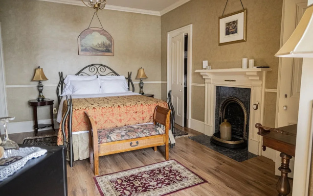 Belle View Manor Inn