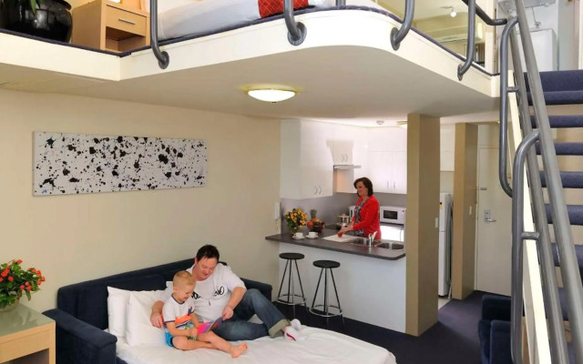 Metro Apartments on Darling Harbour - Sydney