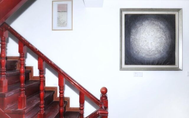 Only Cafe & Backpacker