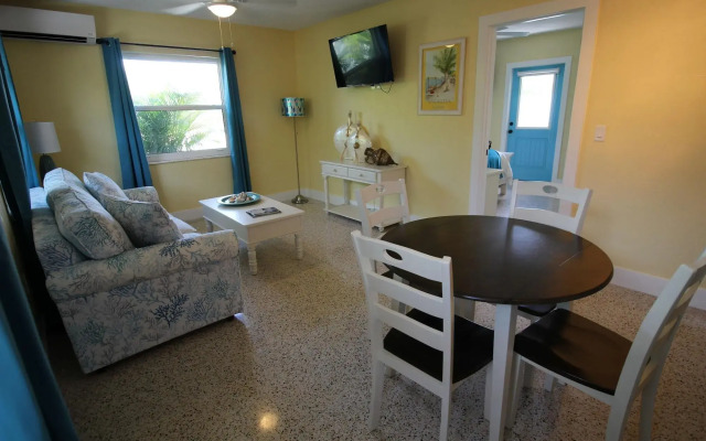 Siesta Key Palms Resort