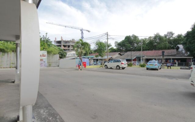 Airy Nagoya Raden Patah Libra Centre Batam