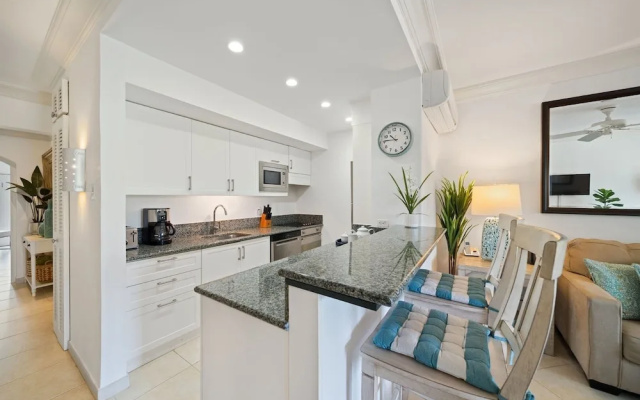 Glitter Bay Estate 314 1 Bedroom Apts