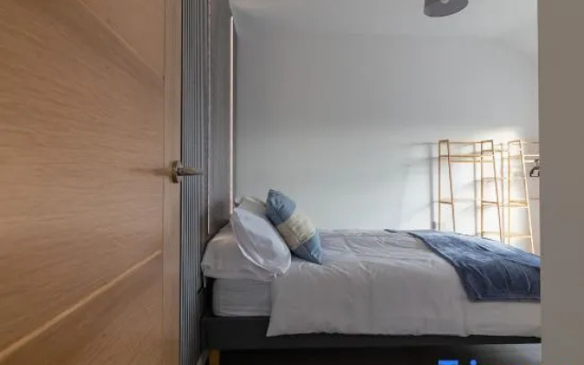 Sunbeam House Apartment 3