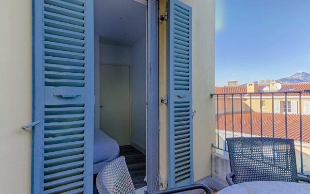 Nice 2 Room Apartment With Terrace - Vieux Nice