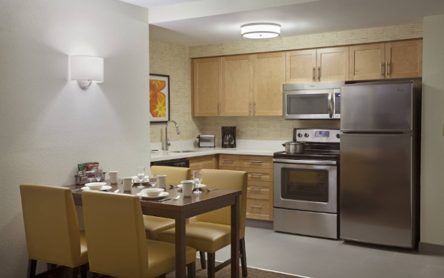 Cambridge Suites Mississauga