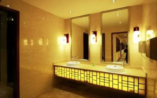 Yunheng Hotel