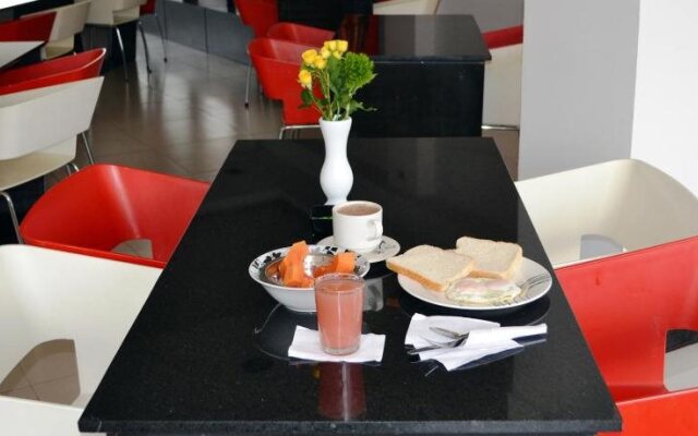 Hotel Expo Inn Corferias